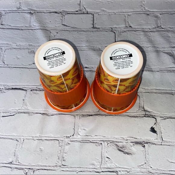 NWOT Reese’s Travel Ceramic Coffee Mug Set with Silicone Lid and Band - Picture 4 of 5